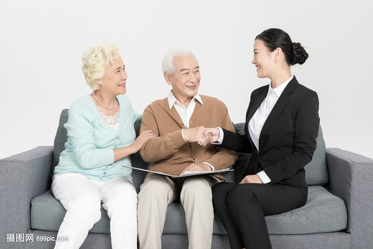 守护银龄岁月 老年家庭保险营销的专业策略与代理角色